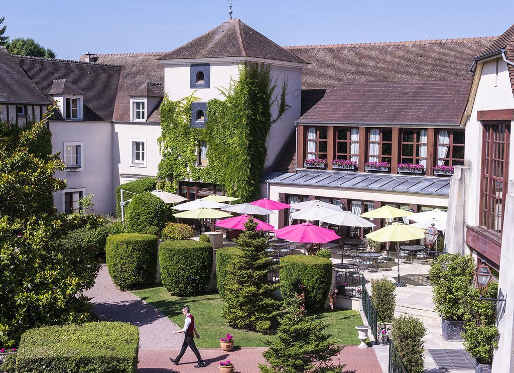 Le Manoir De Gressy Hotel Exterior photo